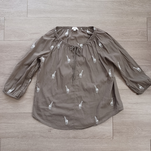 Loft Gray & White Peasant Top Size S Embroidered Giraffe Pattern 100% Cotton - Picture 13 of 13